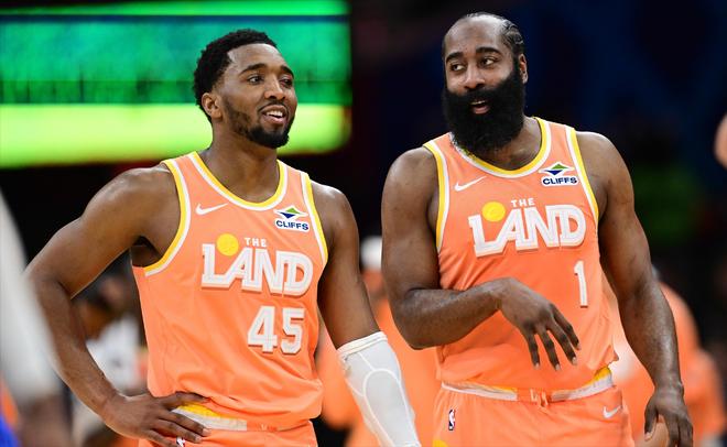 哈登14助攻创里程碑 骑士双核爆发掀翻爵士 赢球