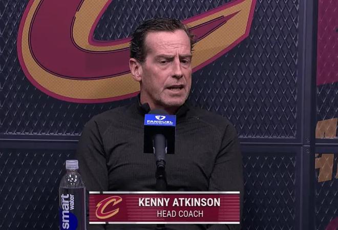 哈登14助攻创里程碑 骑士双核爆发掀翻爵士 赢球