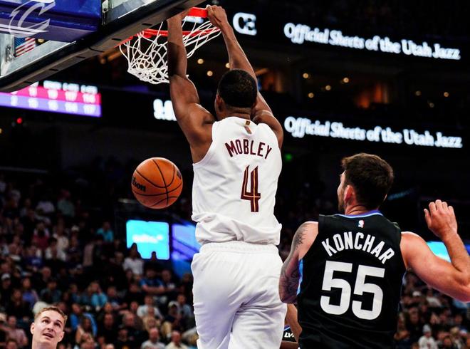 哈登14助攻创里程碑 骑士双核爆发掀翻爵士 赢球