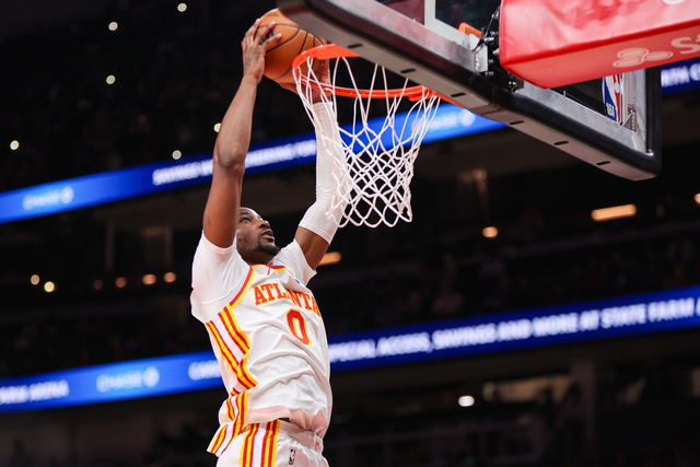 老鹰队交易特雷杨后强势崛起，库明加成关键助