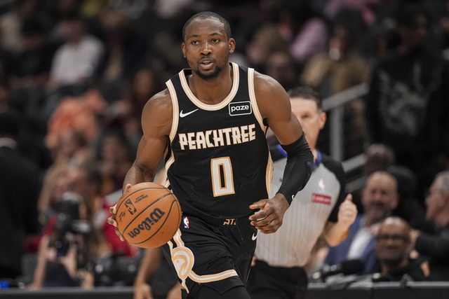 老鹰队交易特雷杨后强势崛起，库明加成关键助