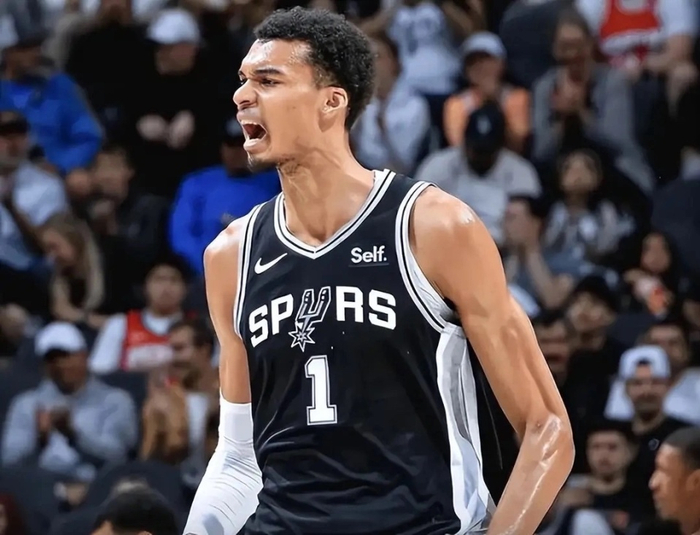 文班亚马三年三夺盖帽王，逼近贾巴尔历史纪录